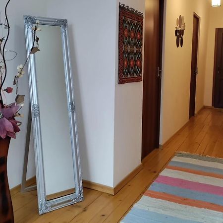 Village House Местія Екстер'єр фото